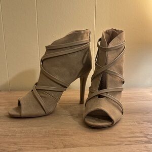 Journee Collection Tan Strappy Heels